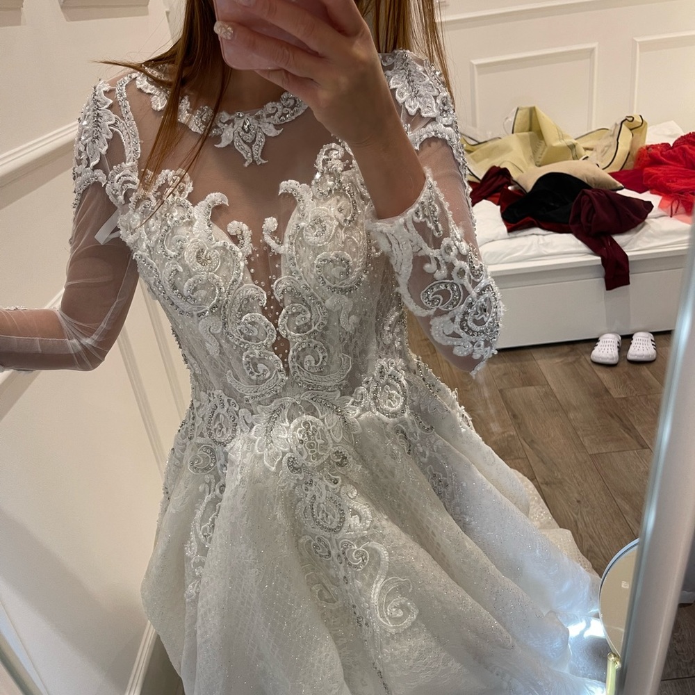 Wedding dress